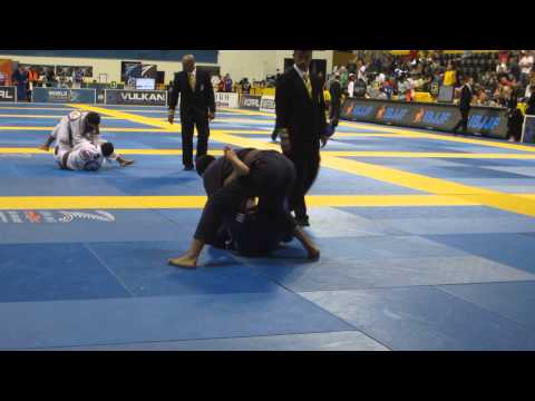 Alex Cabanes (Clasans BJJ, Atos) - World Jiu Jitsu 2014 Brown Belt Light Weight Quarterfinals