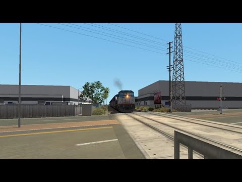 Dash 8-32BWH 510 leads Amtrak Surfliner 768 at Santa Ana ( TS2022 )