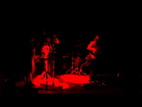 Pintocabezas - Calma que viene el Fuego (En vivo 29-11-2011)