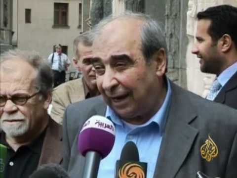 ميشيل كيلو يقول إن موسكو غير متمسكة بالأسد