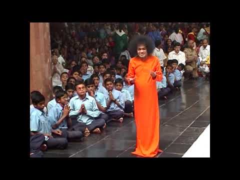 Prashanti Nilayam Flower laden car returns to Sai Kulwant Hall