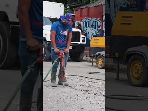 INICIA SUSTITUCIÓN DE COLECTORES EN LA AVENIDA SUCRE DE LA COMUNA GRAN CARPIERA SOCIALISTA