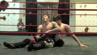 preview picture of video 'Zakk Sawyers vs. Mat Fitchett'