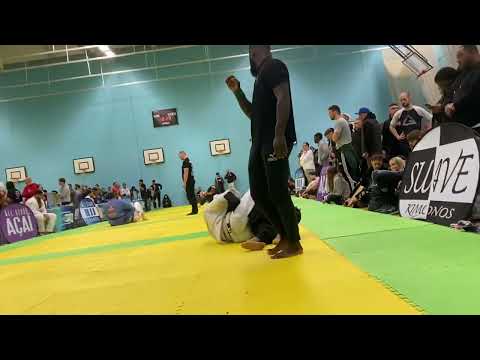 Under 76kg absolute division match 1