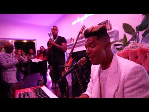 Avery Wilson & Stevie Mackey EAT Anita Baker's "Giving You The Best That I Got"