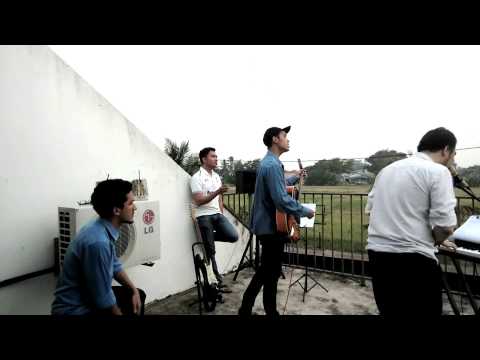 download lagu mp3 mp4 Delude, download lagu Delude gratis, unduh video klip Delude