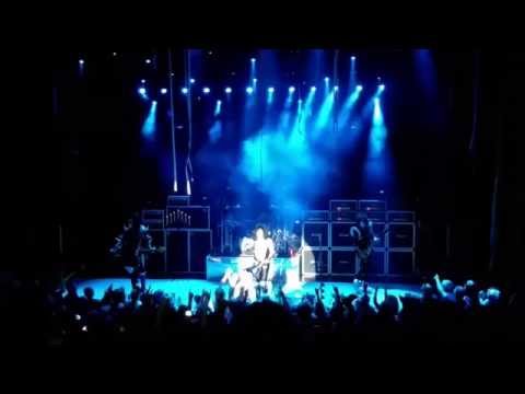 KISS Kruise V Alive 2015 - Rock Bottom