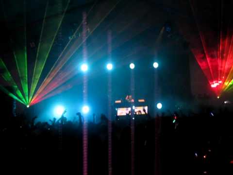 Sander Van Doorn and Paul Van Dyke - Beyond Wonderland 2010