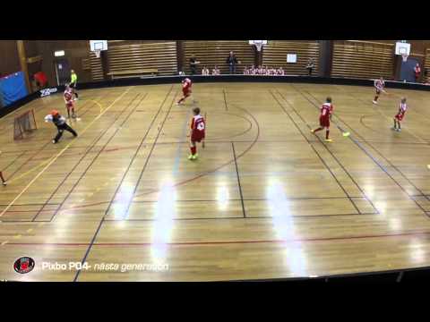 Filip#93 räddar snyggt och kastar ut helt enligt instruktioner från Målvaktifokus Pixbo P04