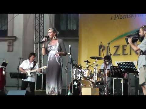 Helena Vondráčková - Neuč slunce hřát