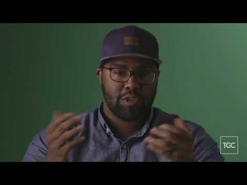 What’s the Difference Between Elders and Deacons?