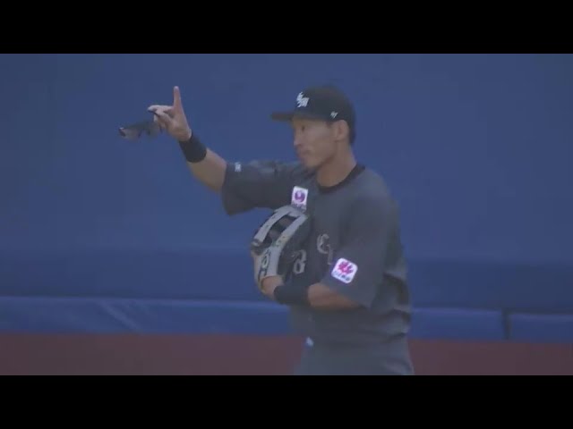【4回表】ファインプレー!! マリーンズ・高部瑛斗 センターへの深い打球をキャッチ!! 2024年5月25日 千葉ロッテマリーンズ 対 福岡ソフトバンクホークス
