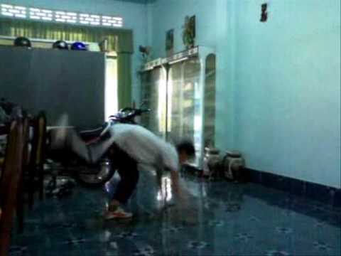 BBoy Sky Trailer 2009.wmv