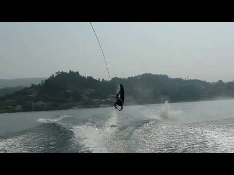 Nada como umas boas quedas para acordar bem cedo pela manhã! :-)