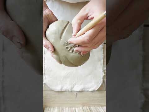 Ikebana pinch pot ceramic vase