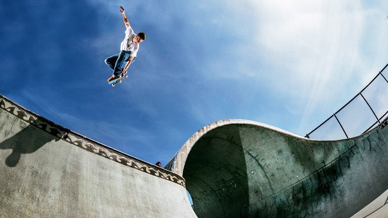 Extra Flare: 'Raw Footy' de Raven Tershy y Cody Chapman