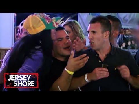 'Snooki's Bar Brawl' Official Throwback Clip | Jersey Shore | MTV