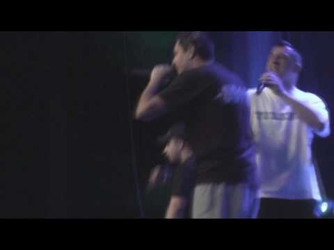 Auf und ab Live Razor n Turkish feat. Ilhan 118 ( Bushido Konzert Mainz Rheingoldhalle 26.3.2010 )