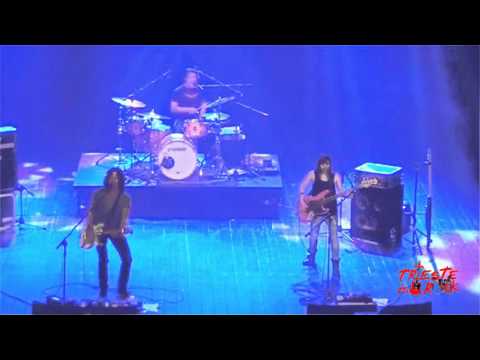 Stef Burns League "What Doesn't Kill Us" TRIESTE IS ROCK 19.11.2015