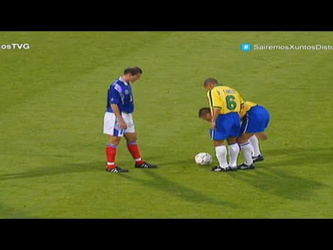 Ronaldo, Zidane & Roberto Carlos Legendary Show (France vs Brazil 1997)