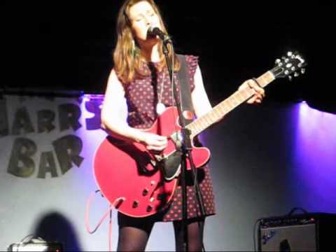 Lotte Mullan - How To Hold On.