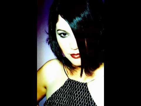 Nazan Öncel-Mahur Beste