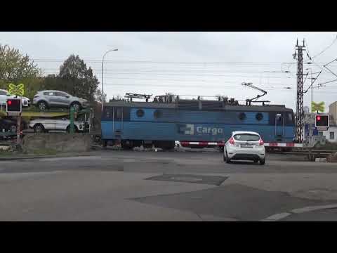 Železniční přejezd Ústí nad Labem-Střekov [1] 17.11.2020