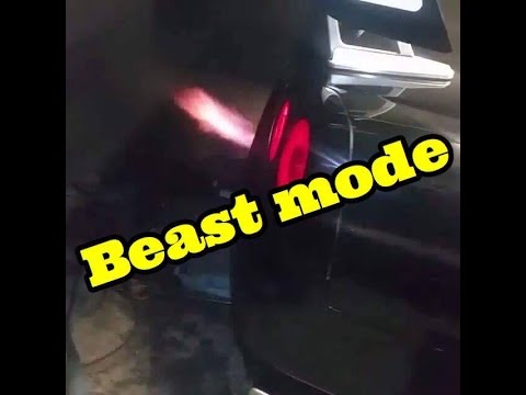 720 whp Skyline R34 GTR Tommy Kaira spitting fire on the dyno