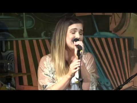 Laura Oakes - Here You Come Again (FSA Fest 2014)