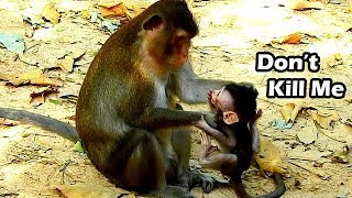 Don&#39;t Hate Me Mum I Really Want You To Hug Me | Small Baby ALBa Cryies Hurt Cos Mum Discipline