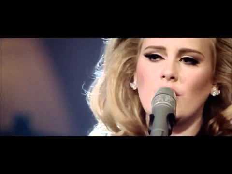 Unique! The whole hall singing "someone like you" by Adele (HD)