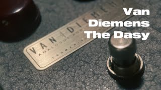 Video thumbnail for Beautiful 'cleans' with fuzz? | Van Diemens 'The Dasy' fuzz face style fuzz by average.punter