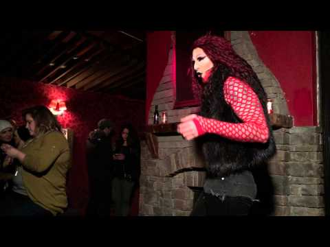 Cybil War performs at DOODz