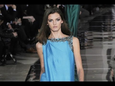 VALENTINO Fall 2009/2010 Paris - Fashion Channel