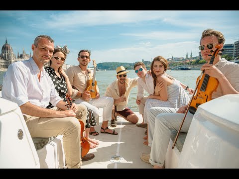 Magyar Banda - SHOWIDÉK (feat. Hegedűs Bori, Caussanel Izabella)