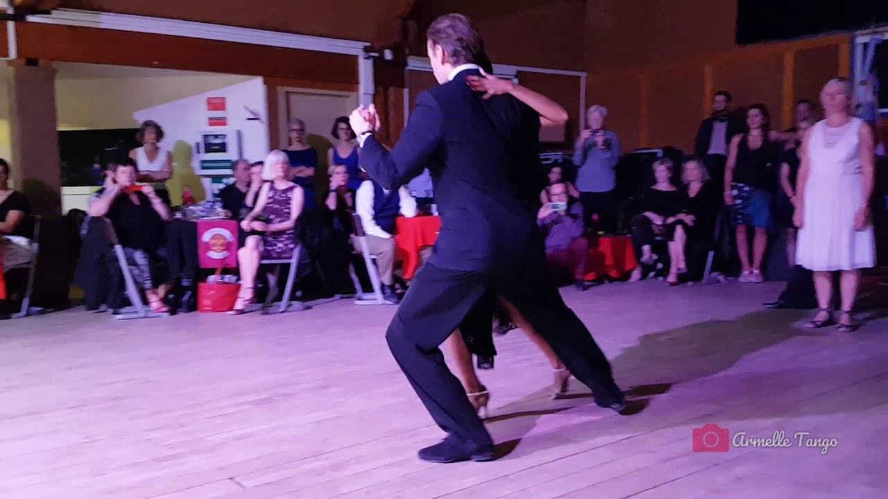 Video thumbnail for Jessy François & Finita Rabezanahary ❤ Una Fija (Glorias de Ayer)@ Versailles- La Ideal Versaillaise