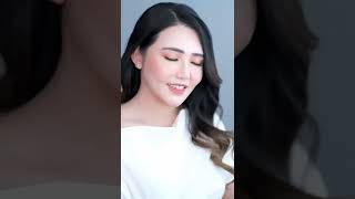 Download lagu Cantik banget Via Vallen #viavallen #vyanisty mp3