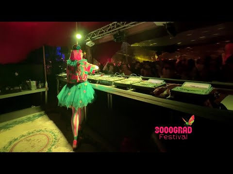 Bebetta at 3000Grad Festival 2025, Schatzinsel