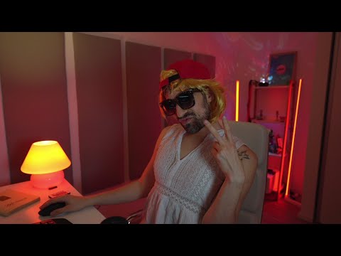 ENCERRADA, EBRIA Y CON USTEDES