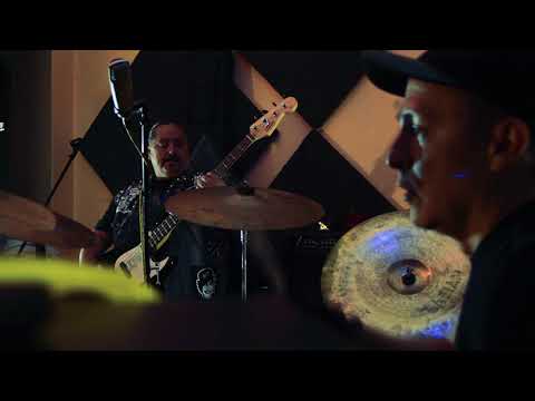 134 CABINA DEL TERROR - DISTORCIÓN SOCIAL