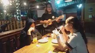 Download lagu Trending....!!!!  efek lock down vocalis ternama ngamen di restoran dicuekin sama cewek..!!!😁🤣😆 mp3 Download lagu Trending....!!!!  efek lock down vocalis ternama ngamen di restoran dicuekin sama cewek..!!!😁🤣😆 mp3