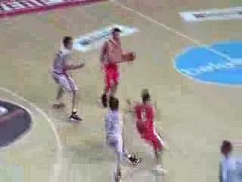 01 01-12-07 Antwerp-BCO - Petrovic opent de score voor BCO n