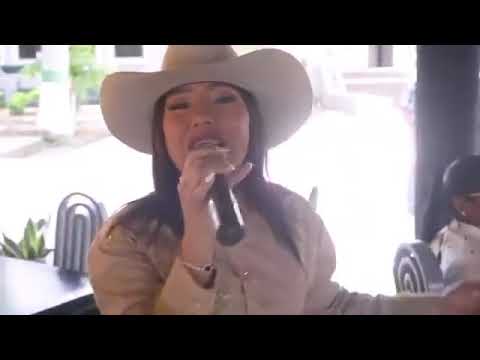 CANCIÓN: EL CURRUCHÁ, ANED VALENTINA GÓMEZ CANTANTE DEL PROYECTO LOS VEGUEROS DE VENEZUELA 