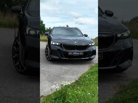 BMW 550e xDrive Touring in action - G61 - PlugIn Hybrid