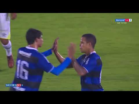 Belo gol em chute forte contra a Chapeconse em 13/01/2018