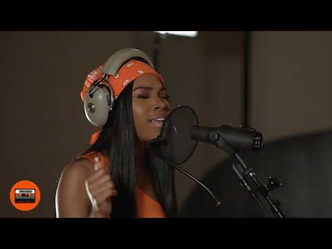 Perri Jones- S.L.A.B. Live Performance