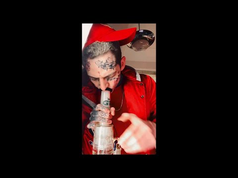 Video thumbnail for BENZ PŘED DOMEM