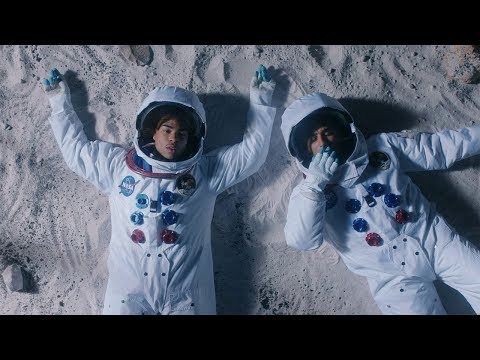 Gambi - Dans l'espace feat. Heuss l'Enfoiré (Clip officiel)
