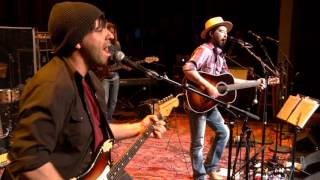 Jackie Greene - Light Up Your Window (eTown webisode #971)