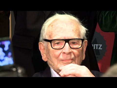 Fallece a los 98 años el prestigioso diseñador de moda Pierre Cardin